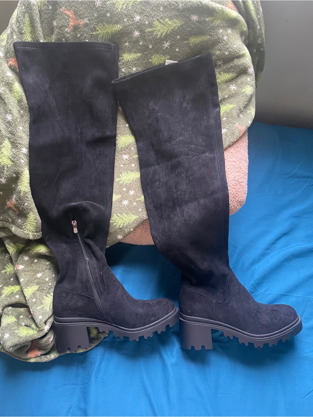Black Over-the-Knee Chunky Lug Sole Boots DREAMPAIRS 8